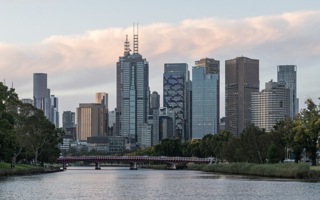 Victoria's Feed-in Tariff in 2026: No Minimum, a New Solar Soak and 3 Free Hours