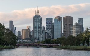 Victoria's Feed-in Tariff in 2026: No Minimum, a New Solar Soak and 3 Free Hours